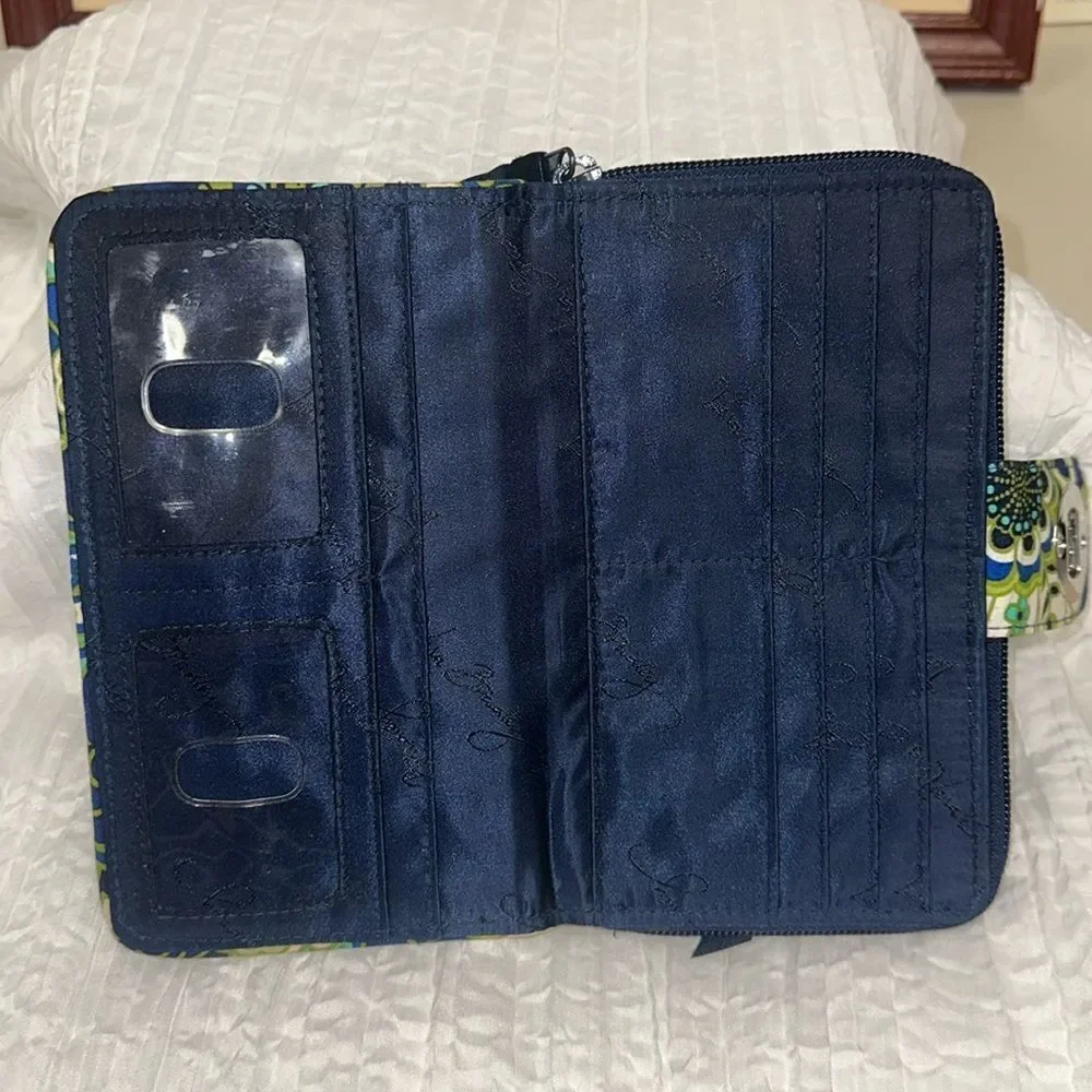 Vera Bradley Rhythm Blues Navy Green White Zip Turn-lock Large Wallet - Picture 7 of 10